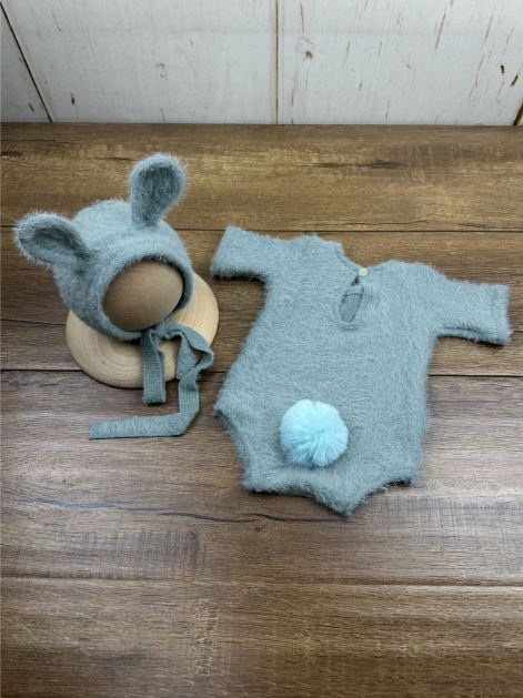 Newborn Baby Photography Outfit, Soft Mink Velvet Bunny Ear Hat And Romper Set for boys and girls