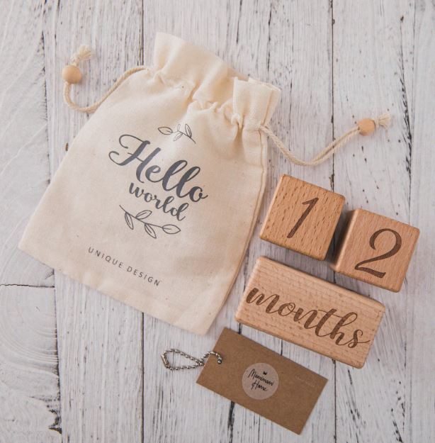 Newborn Baby Milestone Blocks, Safe Wooden Growing Baby Age Blocks, Memory & Shower Gift, 0-12 Months, 8cm X 4cm