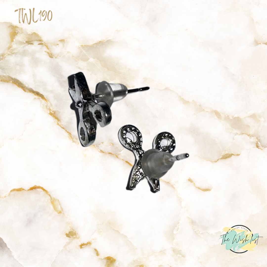 Mini Scissor shaped stud earrings
