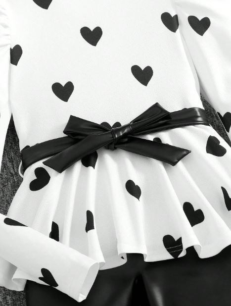 Elegant Heart Pattern Fashionable Knitted Round Neck Long Top & Belt With Ruffle Hem And PU Legging 2pcs Set