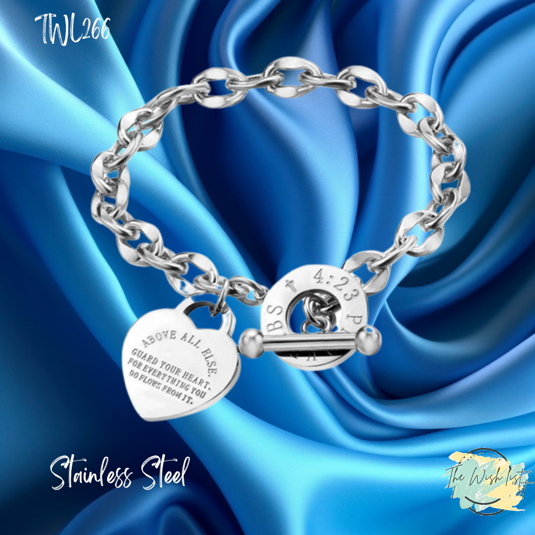 Classic Heart Engraved Toggle Clasp Chain Bracelet -Titanium Steel