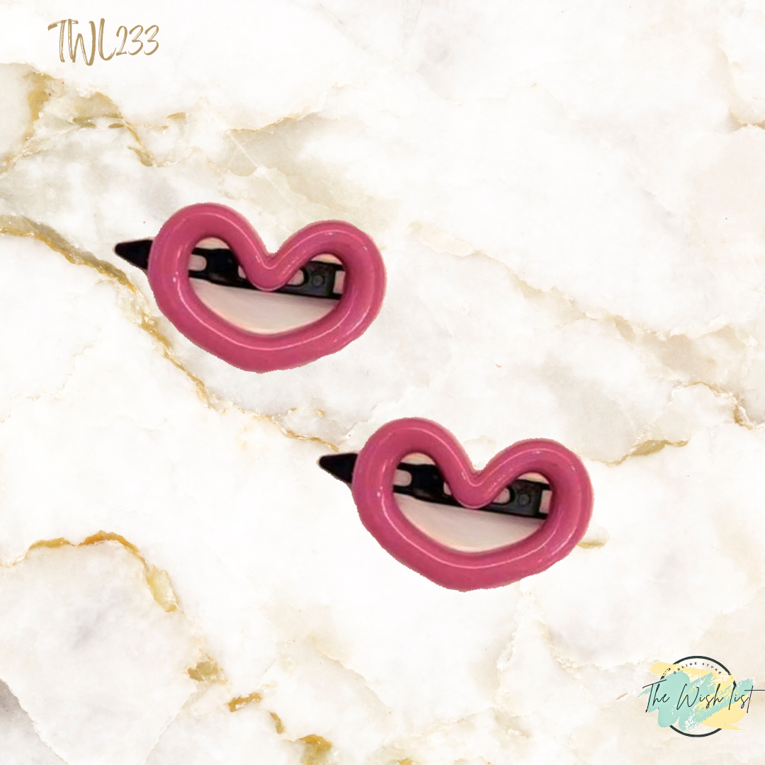 2Pce Plastic Heart shape hair clips for everyday use
