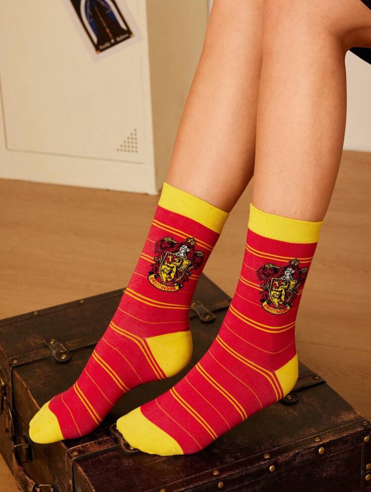 HARRY POTTER 4 Houses Women Badge And Stripe Pattern Color Block Mid-Calf Socks, Pack Of 4