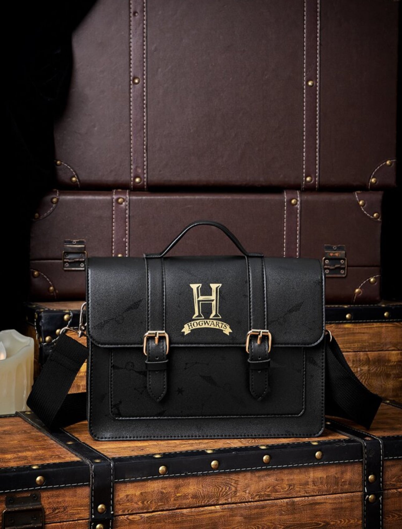 HARRY POTTER Harry Potter Hogwarts Graphic Buckle Decor Flap Square Bag