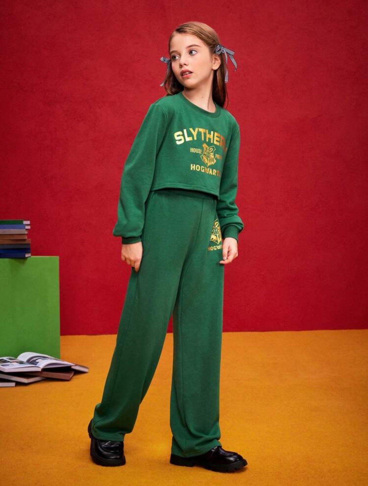 HARRY POTTER Tween Girls Y2K Sports College Style Casual Green Hogwarts Slytherine Houses Gold Foil Graphic Cropped Sweatshirt And Loose Pants 2pcs Set,For Fall And Winter