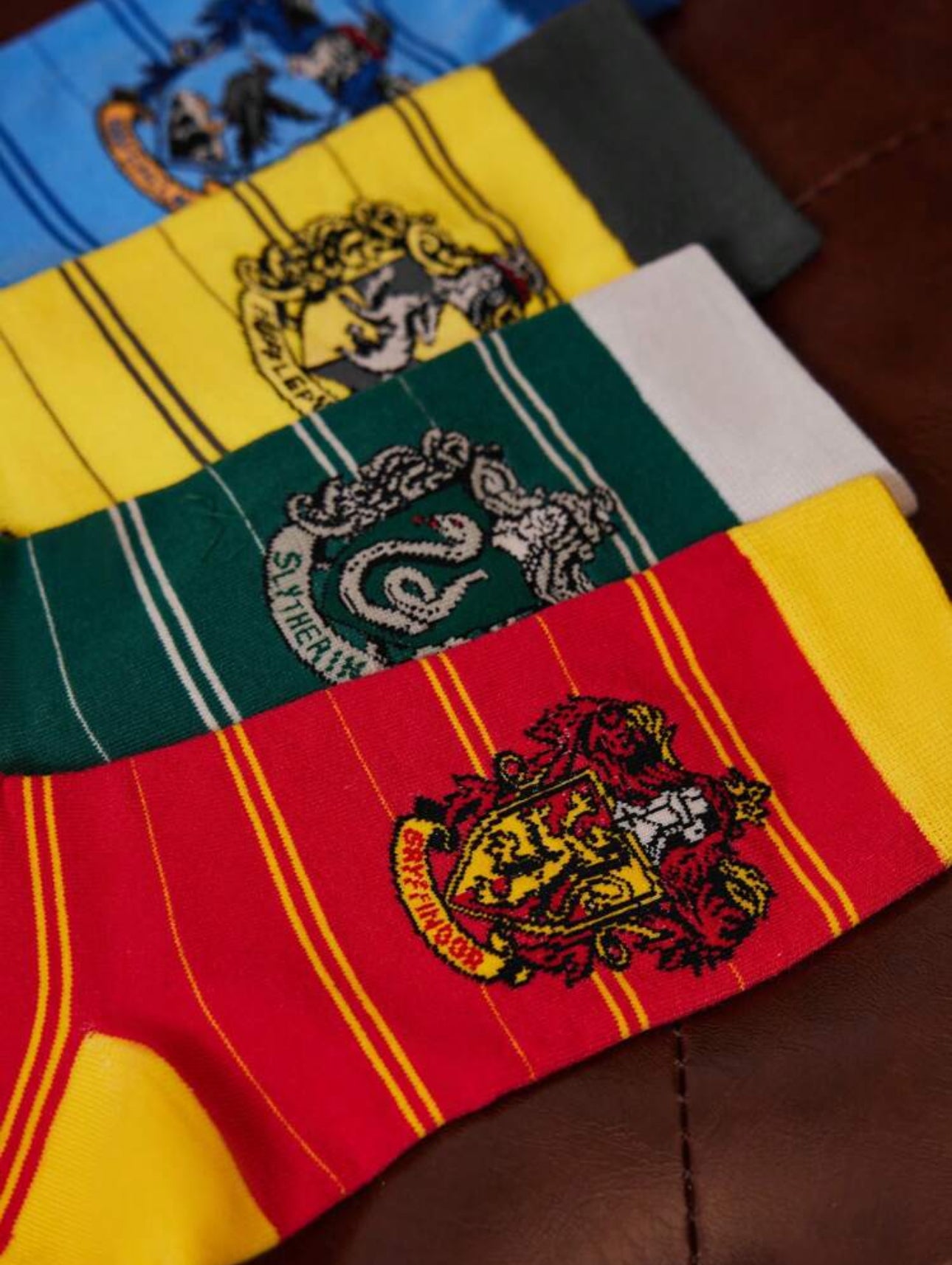 HARRY POTTER 4 Houses Women Badge And Stripe Pattern Color Block Mid-Calf Socks, Pack Of 4