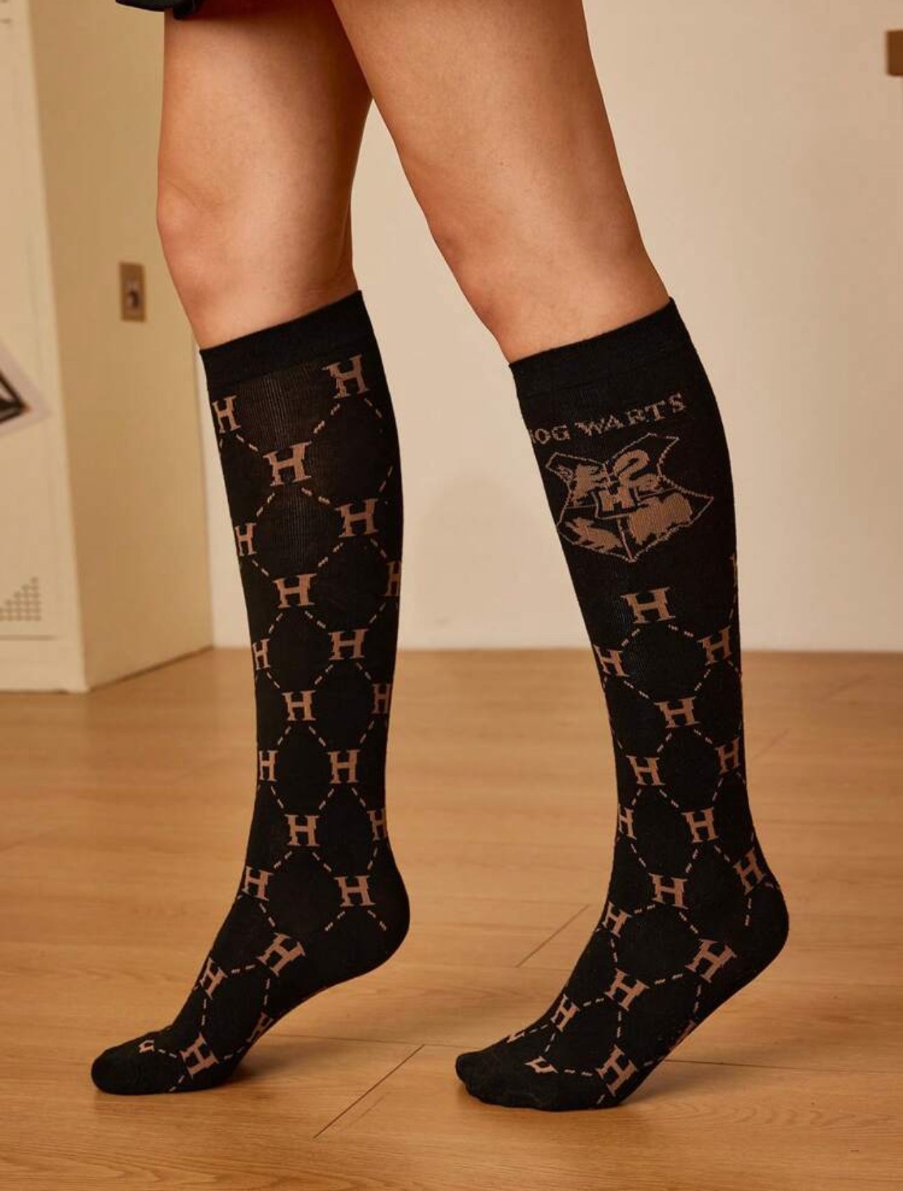 HARRY POTTER Letter And Badge Pattern Black Over-The-Knee Socks