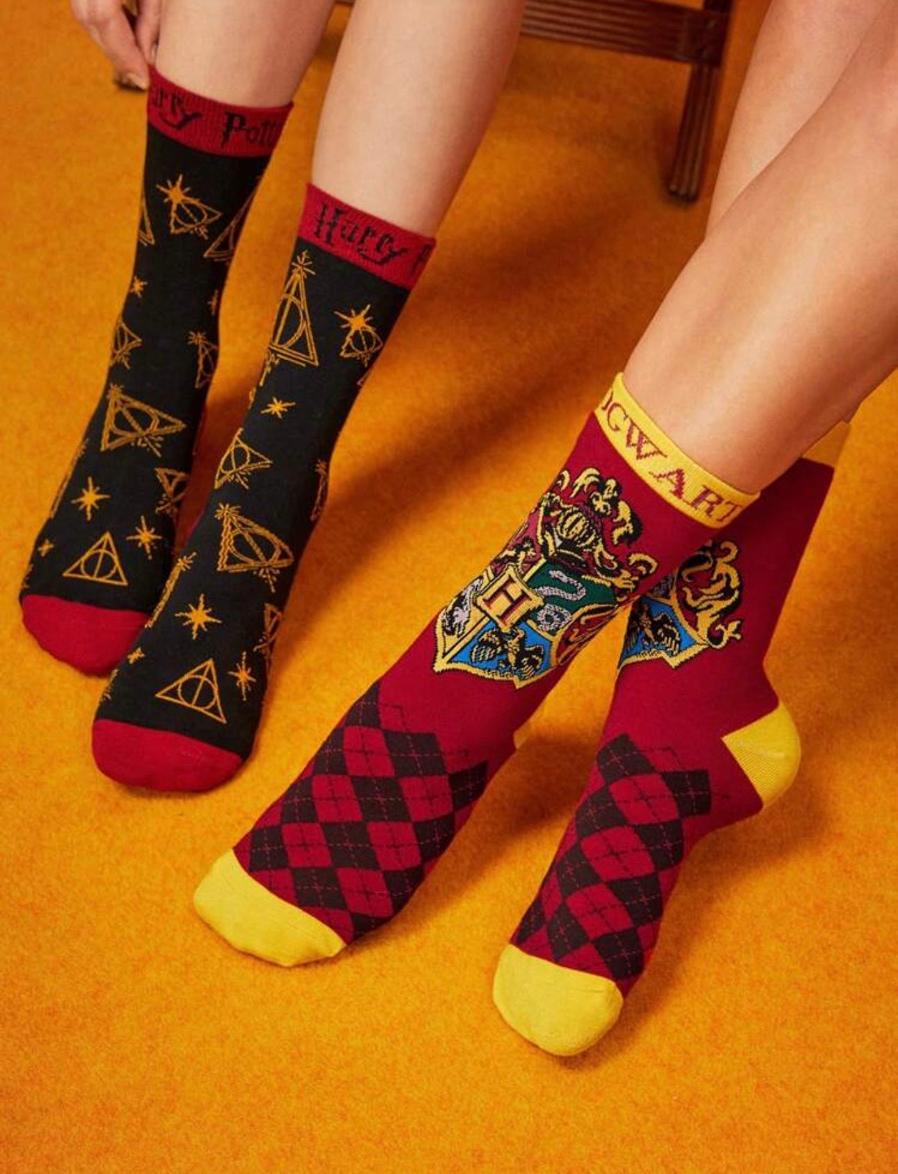 HARRY POTTER X 2 Pairs Women's Geometric And Animal Patch Colorblock Socks