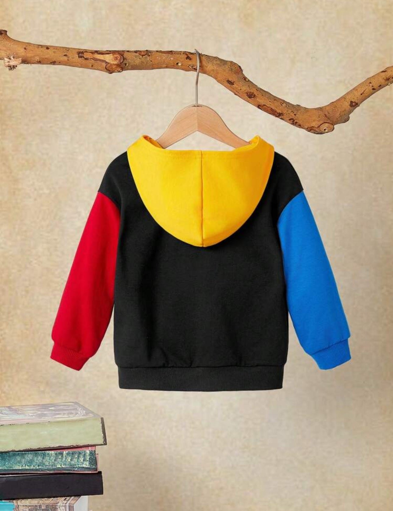HARRY POTTER Young Boy Hogwarts Badge Print Casual Color Block Hooded Black Sweatshirt