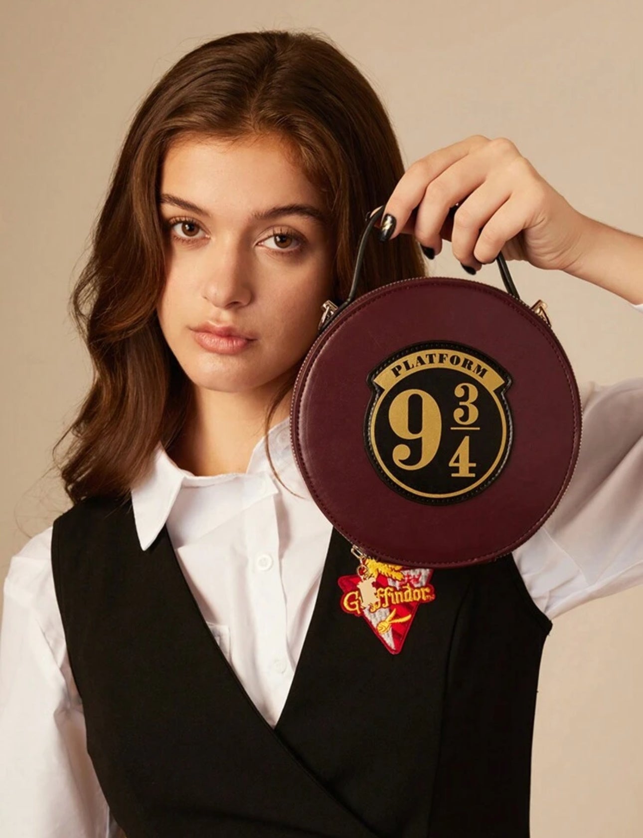 HARRY POTTER Hogwarts Express Platform9 3/4 Alphanumeric Printed Round Crossbody Bag For Women, Fashionable Burgundy Bag