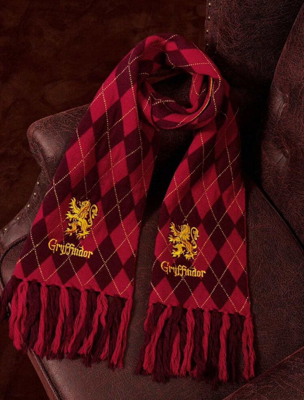 HARRY POTTER Argyle Print Thick & Warm Tassel Scarf With Gryffindor Embroidered Design