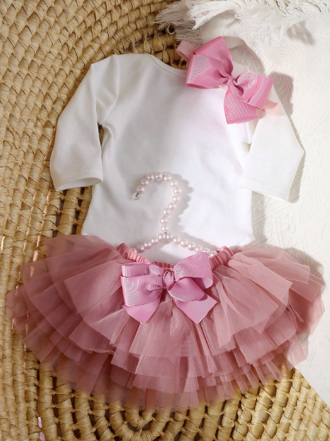 Newborn Girl Photography Props Baby Girl Coming Home Outfit , Baby Girl Romper Props With TUTU Skirt And Bow Headband set