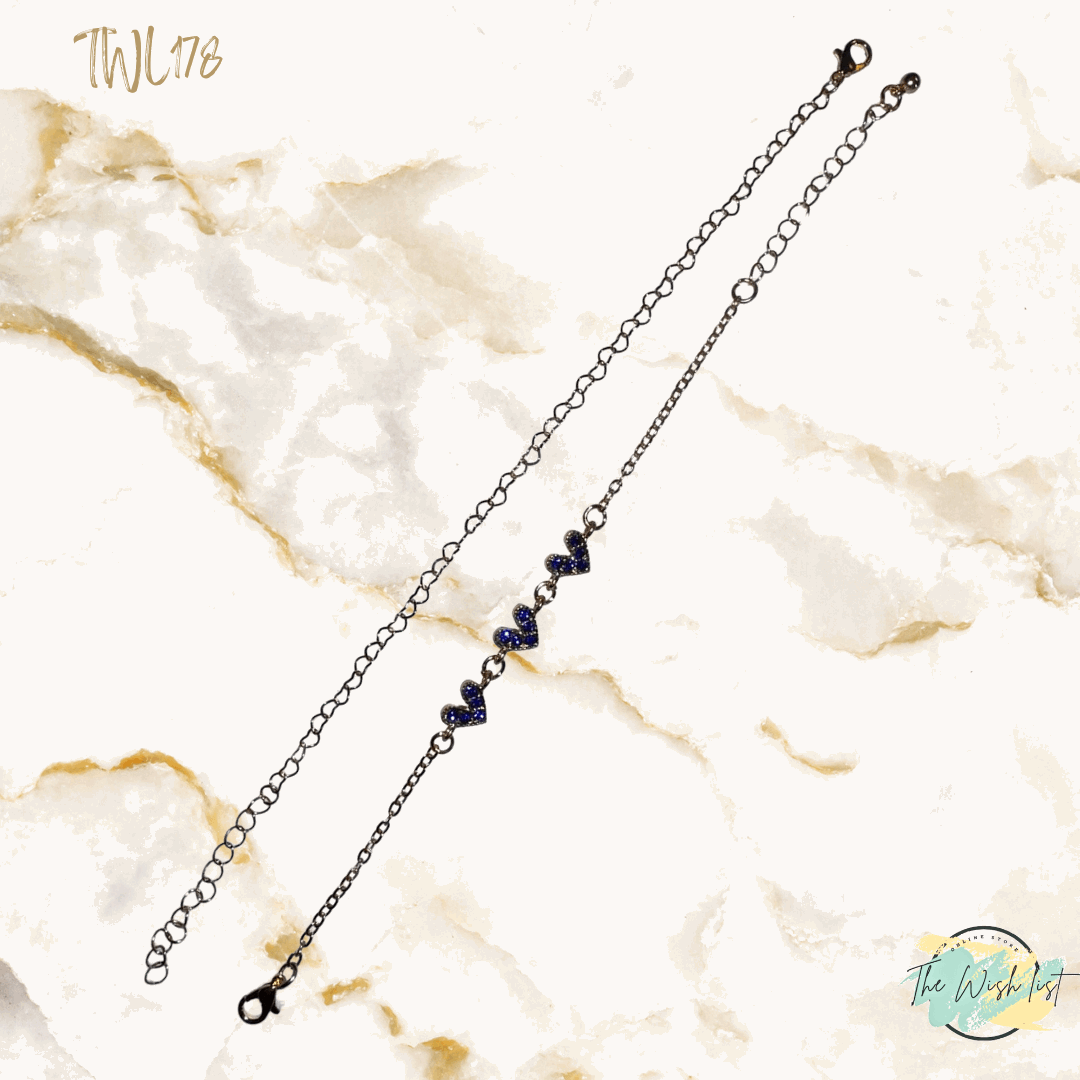 2Pcs Delicate Heart shape bracelet set with blue rhinestones
