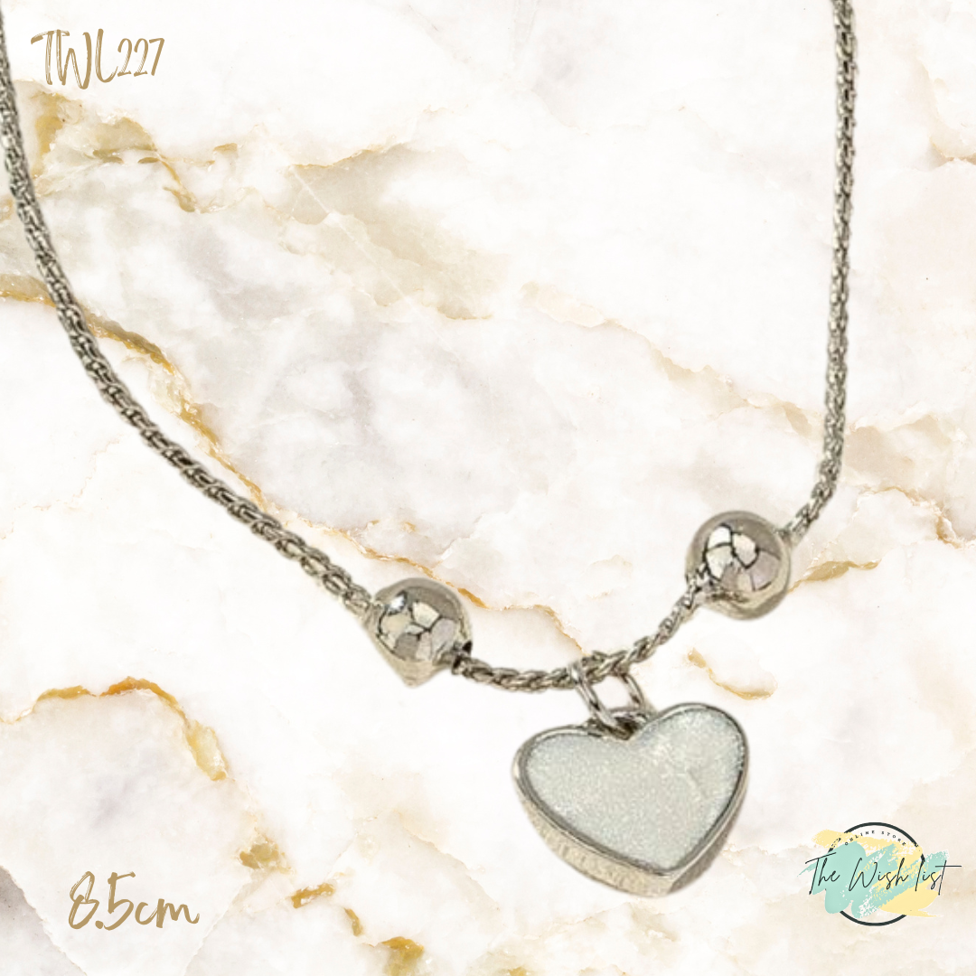 Delicate White Heart Shaped Chain Bracelet - One size