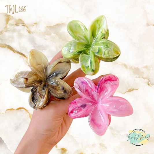 Oversize Flower design plastic hair claw