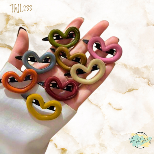 2Pce Plastic Heart shape hair clips for everyday use