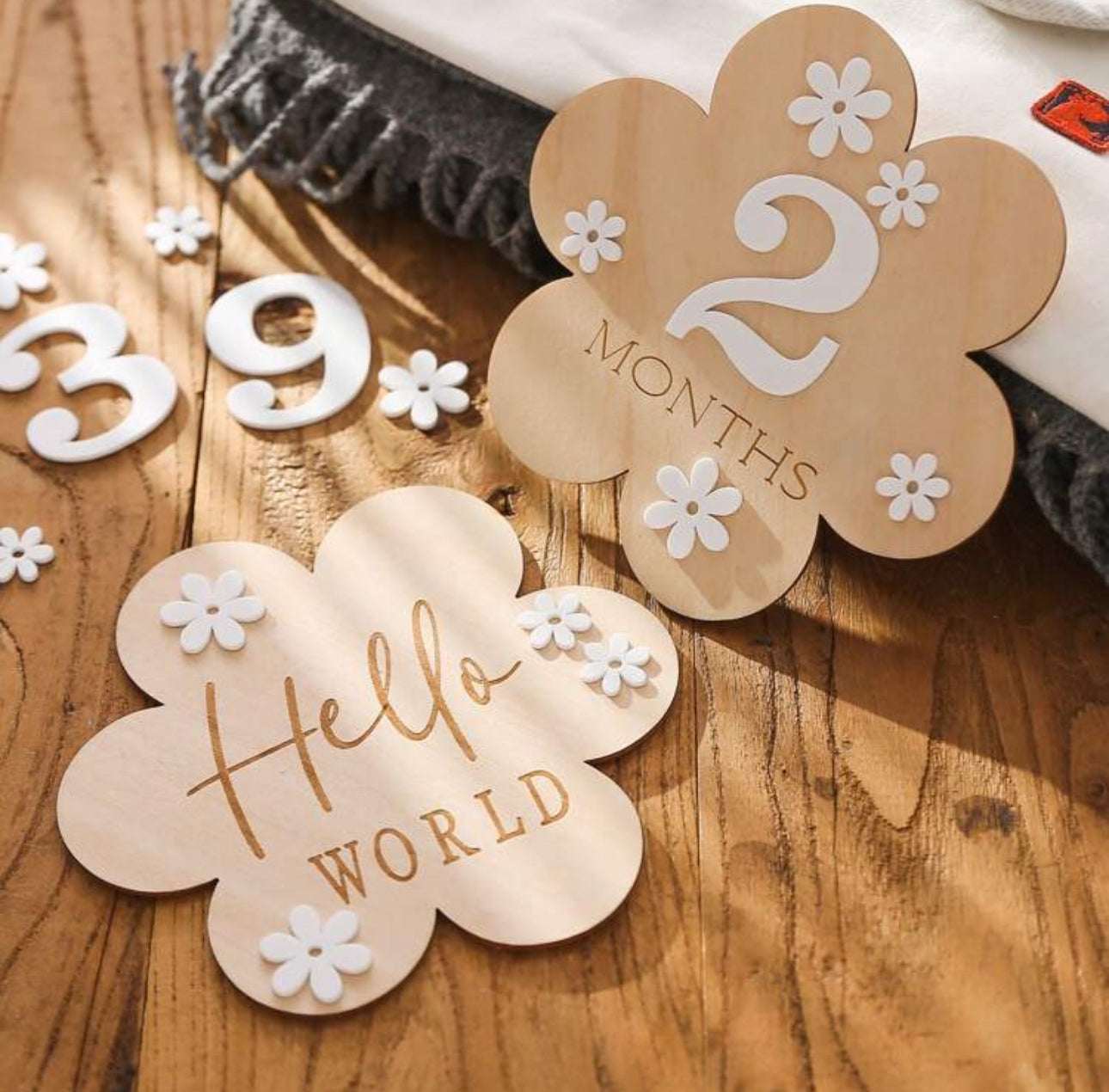 Newborn Baby Monthly Milestone Wooden Flower Plaque For 1-12 Months Birthday Photography Props Baby Shower Gifts