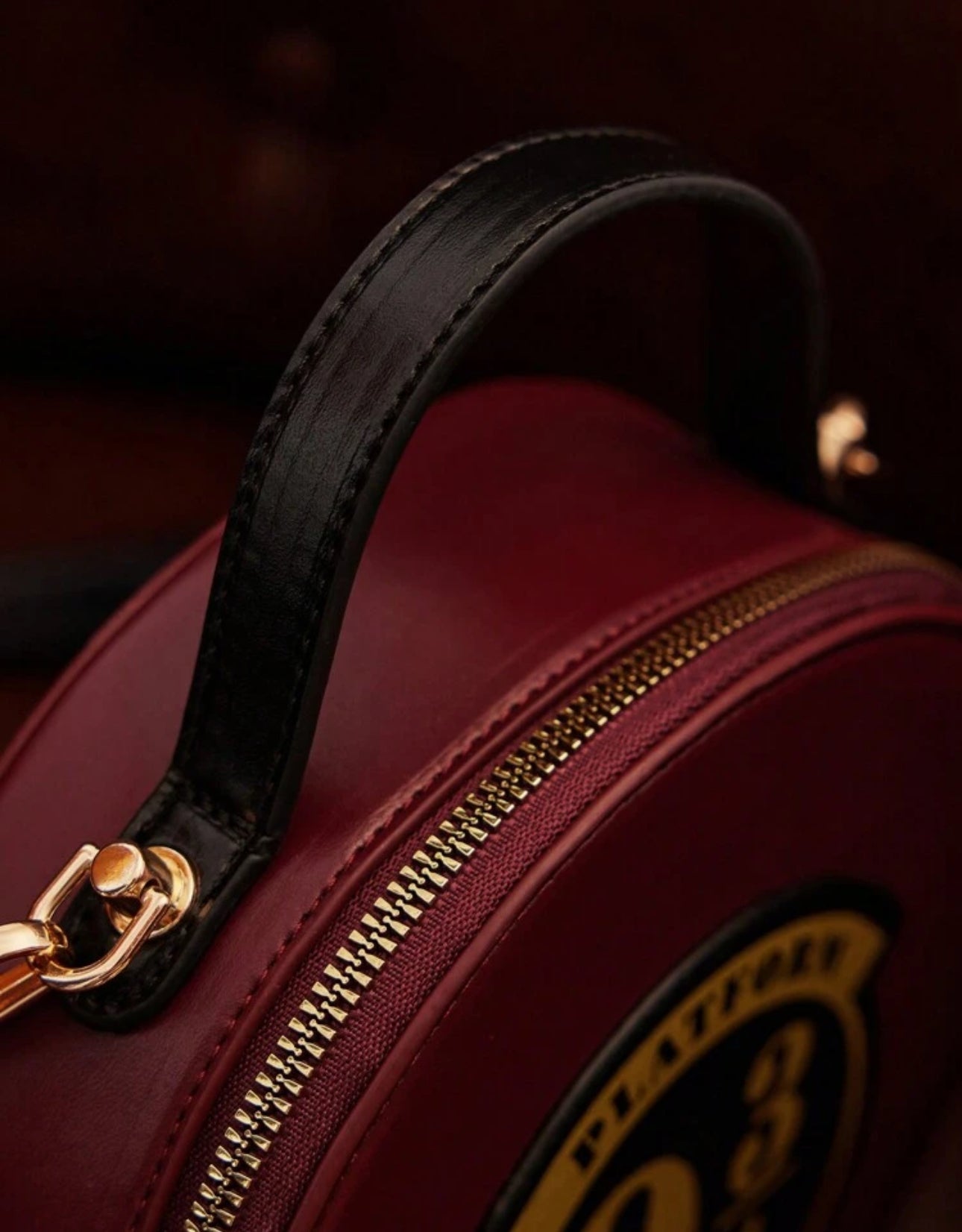 HARRY POTTER Hogwarts Express Platform9 3/4 Alphanumeric Printed Round Crossbody Bag For Women, Fashionable Burgundy Bag